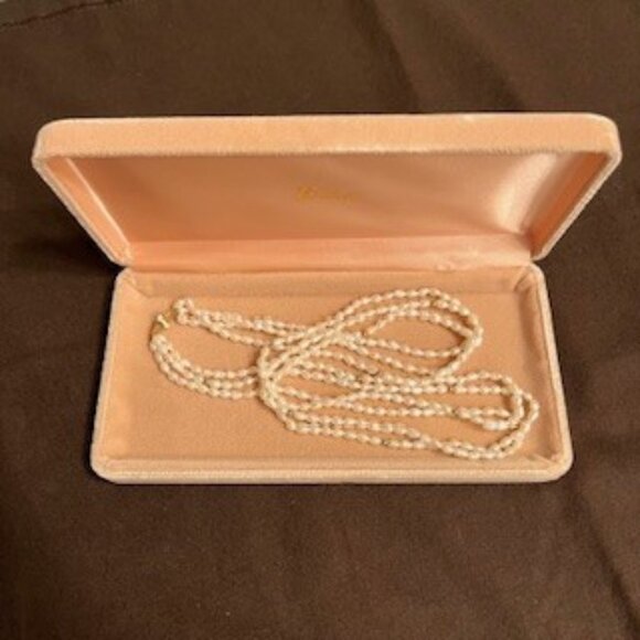 Vintage Freshwater Pearl Triple Strand 24” Necklace 14k Gold Clasp - Picture 6 of 6